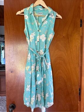 Paradise Now (Handmade) Aqua Floral Sleeveless Button-Front Dress w/Tie.